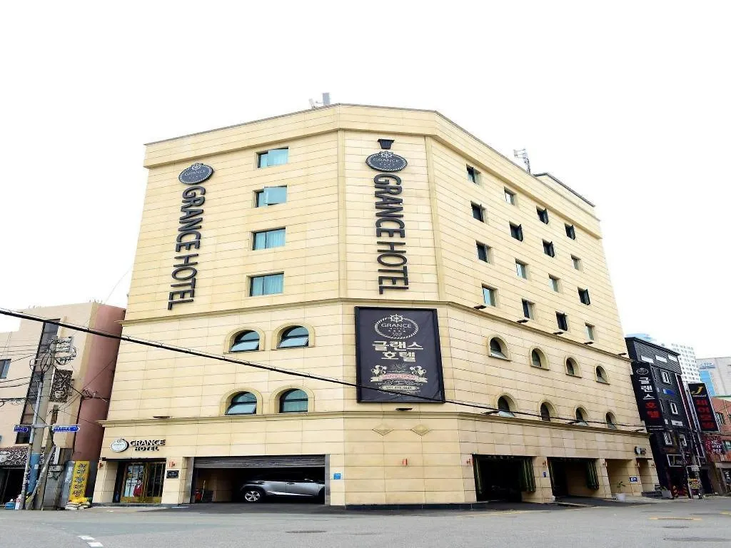 Grance Hotel Пусан 2*,  Южная Корея
