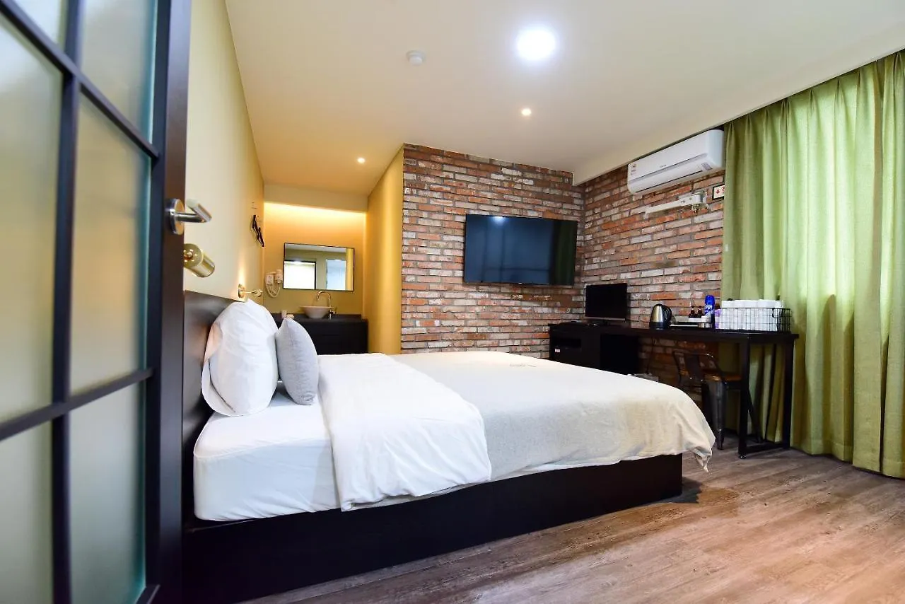 Grance Hotel Пусан 2*,  Южная Корея