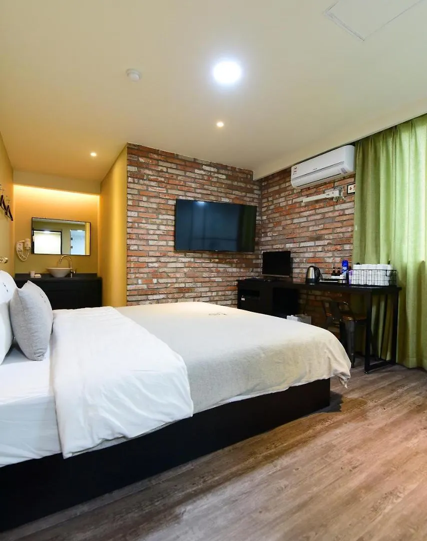Grance Hotel Пусан 2*,  Южная Корея