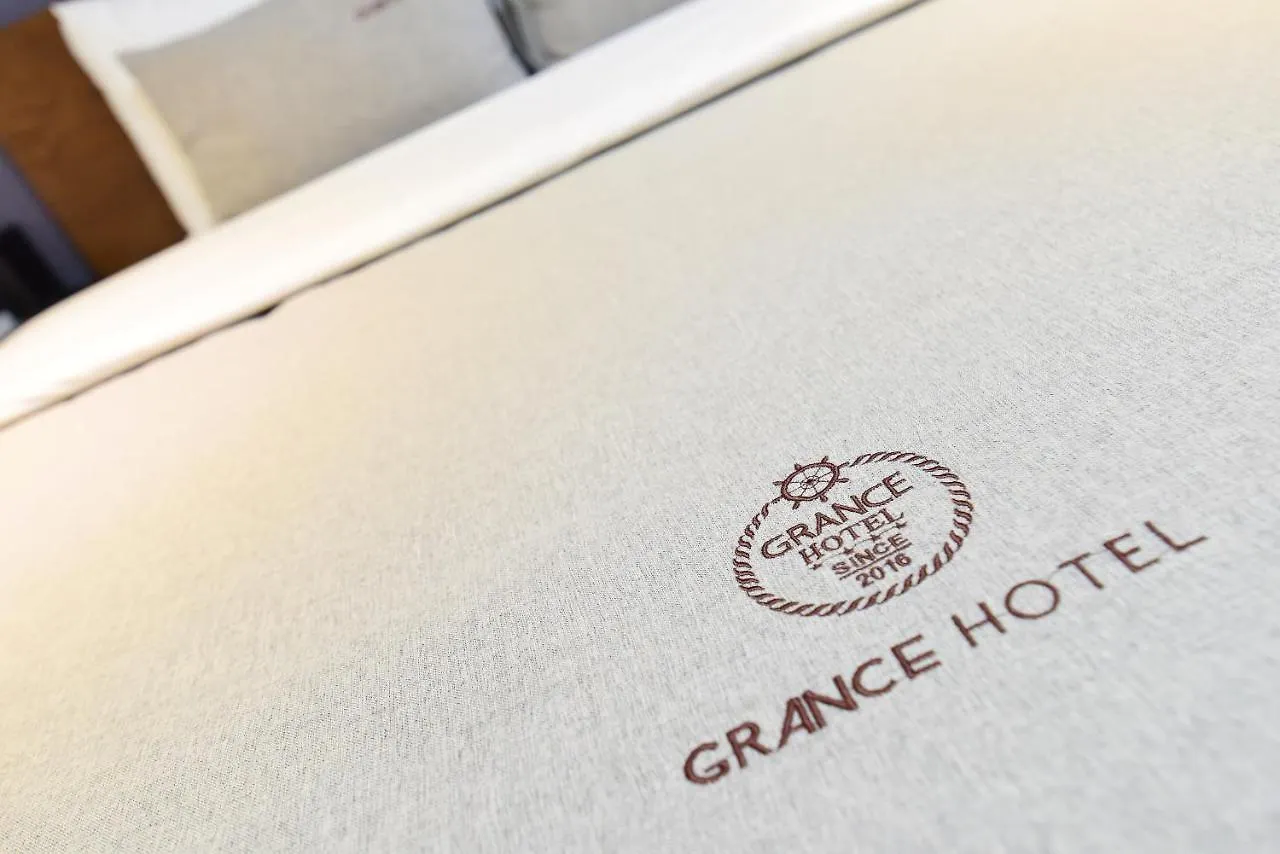 Grance Hotel Пусан 2*,  Южная Корея