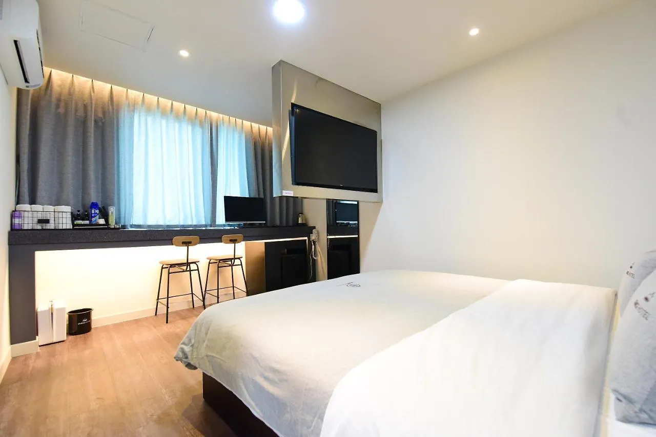 Grance Hotel 釜山 2*,