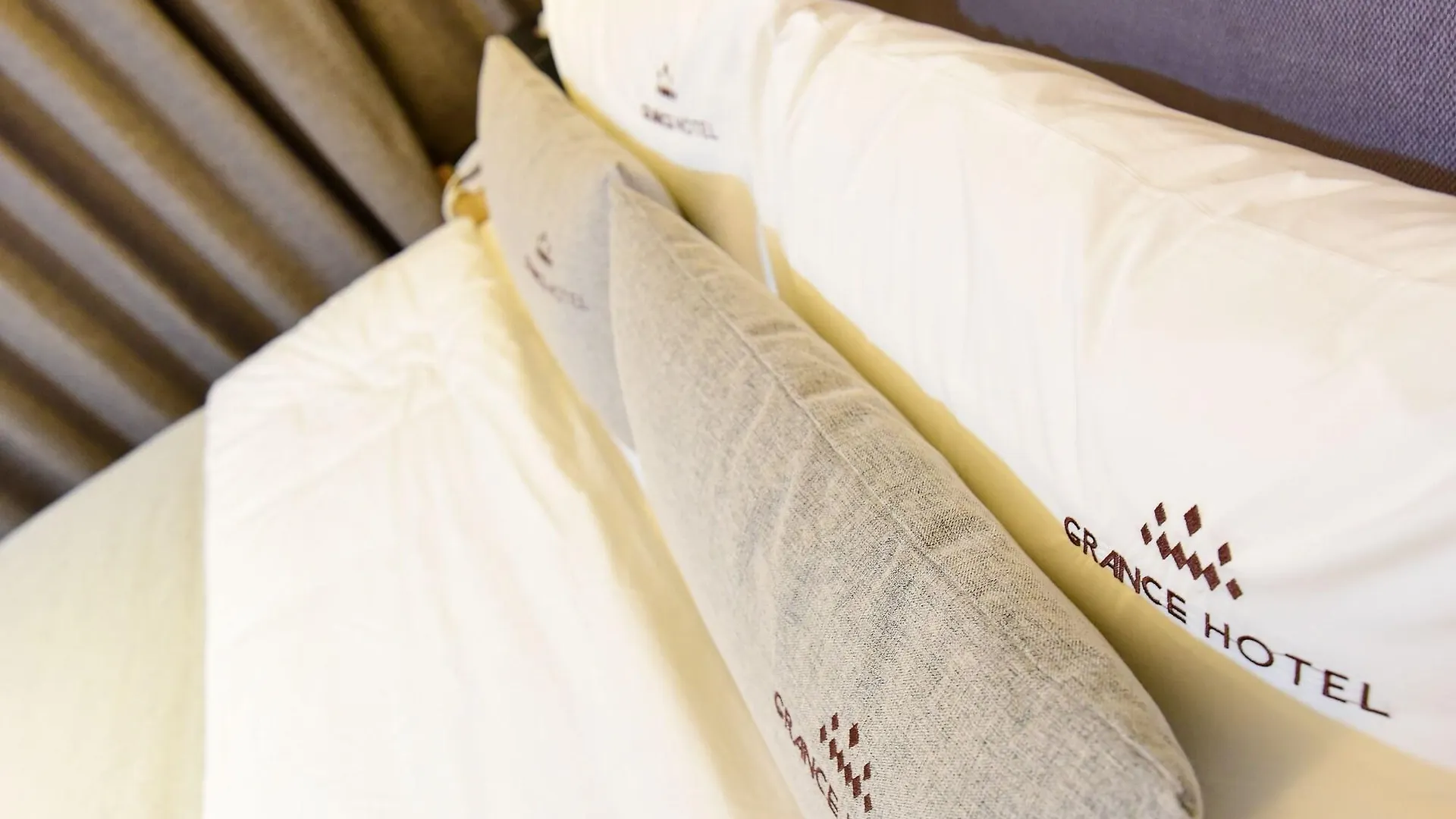 Grance Hotel Busan 2*,